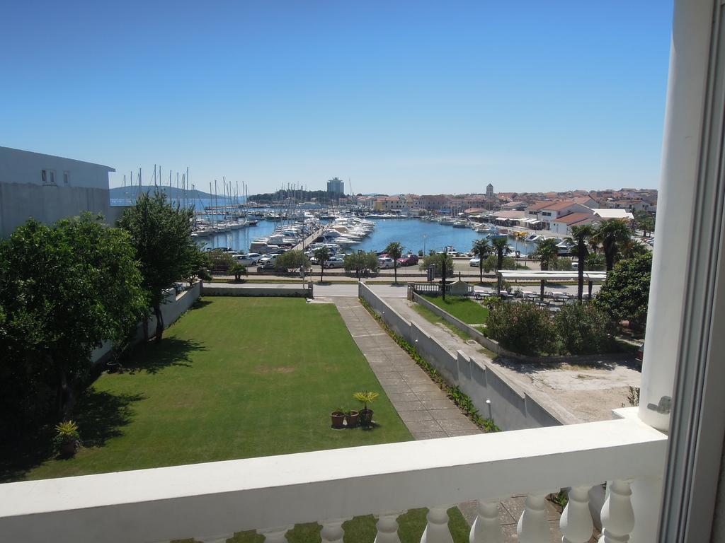 וודיצה Apartment And Rooms Villa Kolonada מראה חיצוני תמונה