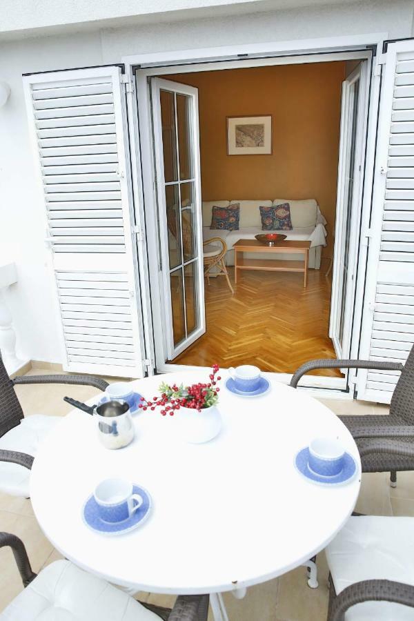 וודיצה Apartment And Rooms Villa Kolonada מראה חיצוני תמונה
